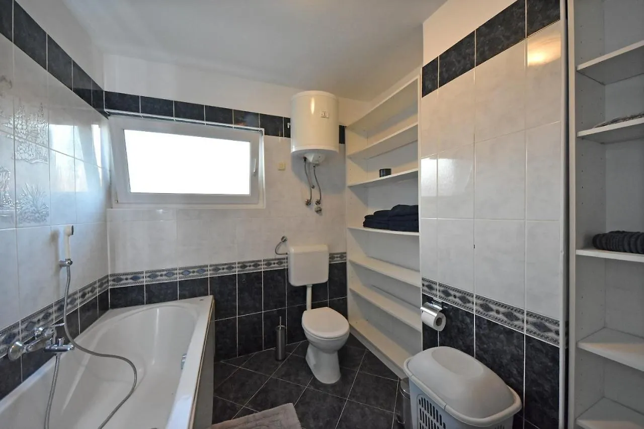 Family Apartment Sara Zadar